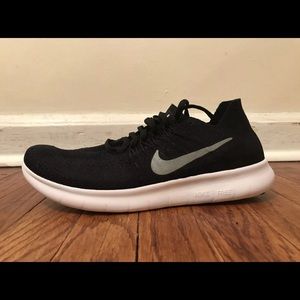 Nike Free Flyknit RN Womens 8.5